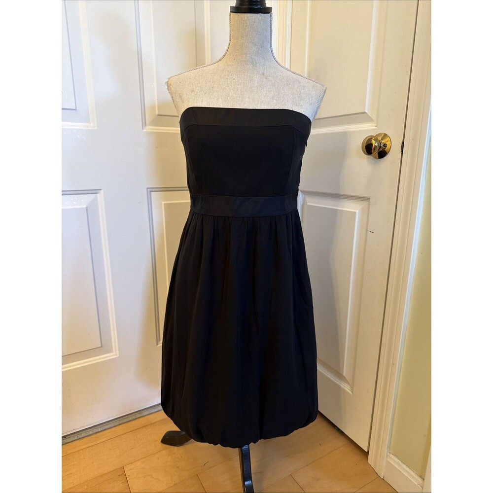 STRAPLESS BUBBLE White house black market silk bubble dress strapless size 10